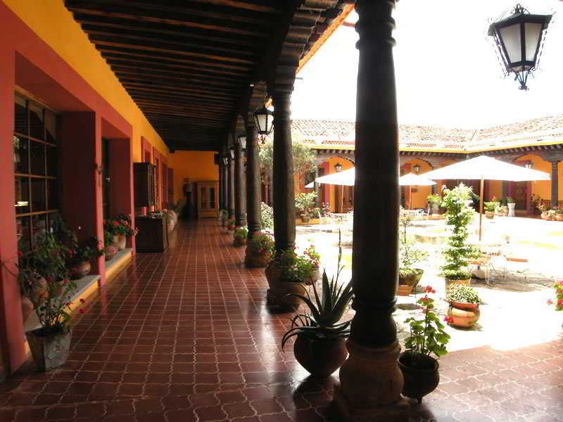 Hotel Diego De Mazariegos San Cristóbal de Las Casas Екстериор снимка