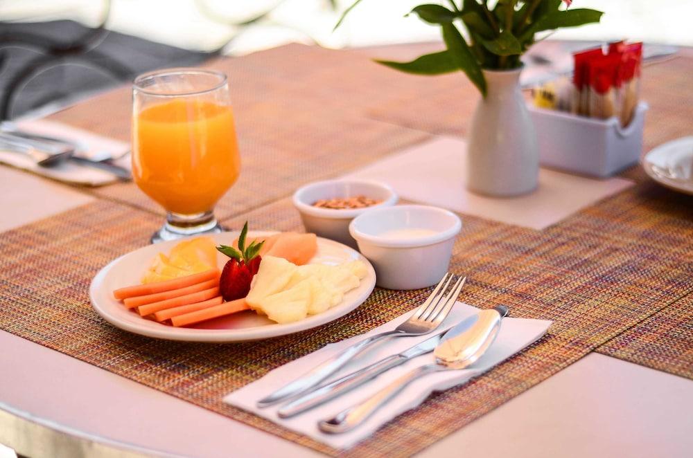 Hotel Diego De Mazariegos San Cristóbal de Las Casas Екстериор снимка
